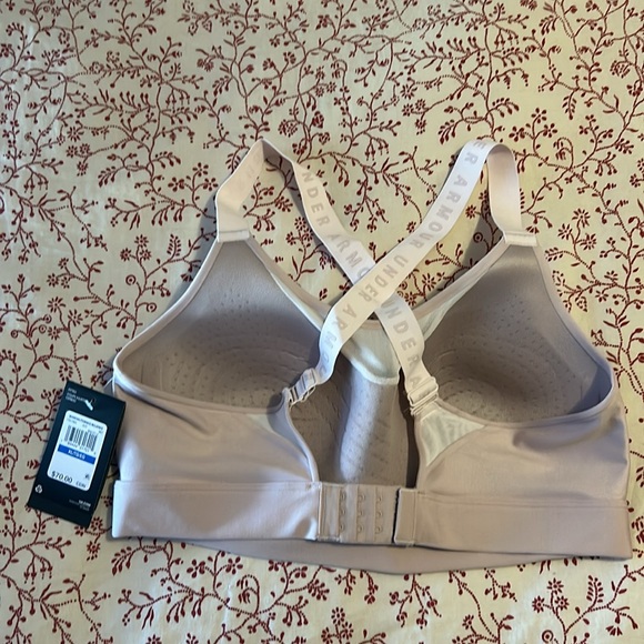 Underarmer fitted Sports bra - Picture 2 of 5